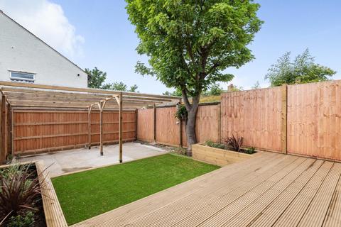 102 Streatham Road, Mitcham, CR4 2AE