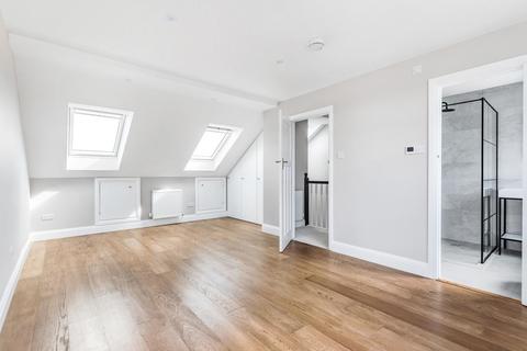 102 Streatham Road, Mitcham, CR4 2AE