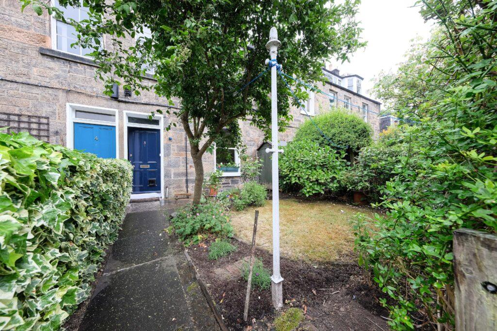 3 Hugh Miller Place 1 bed ground floor flat £290,000