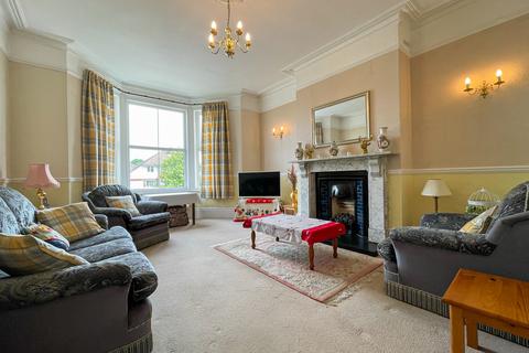 Whitecross Lodge, 251 Whitecross Road, Hereford, HR4 0LT