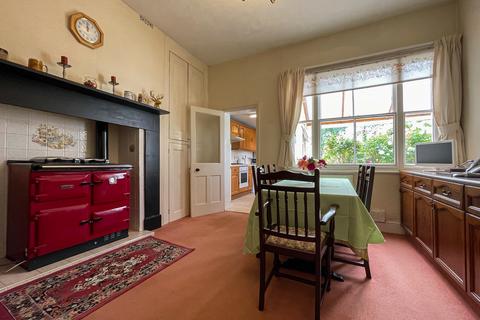 Whitecross Lodge, 251 Whitecross Road, Hereford, HR4 0LT