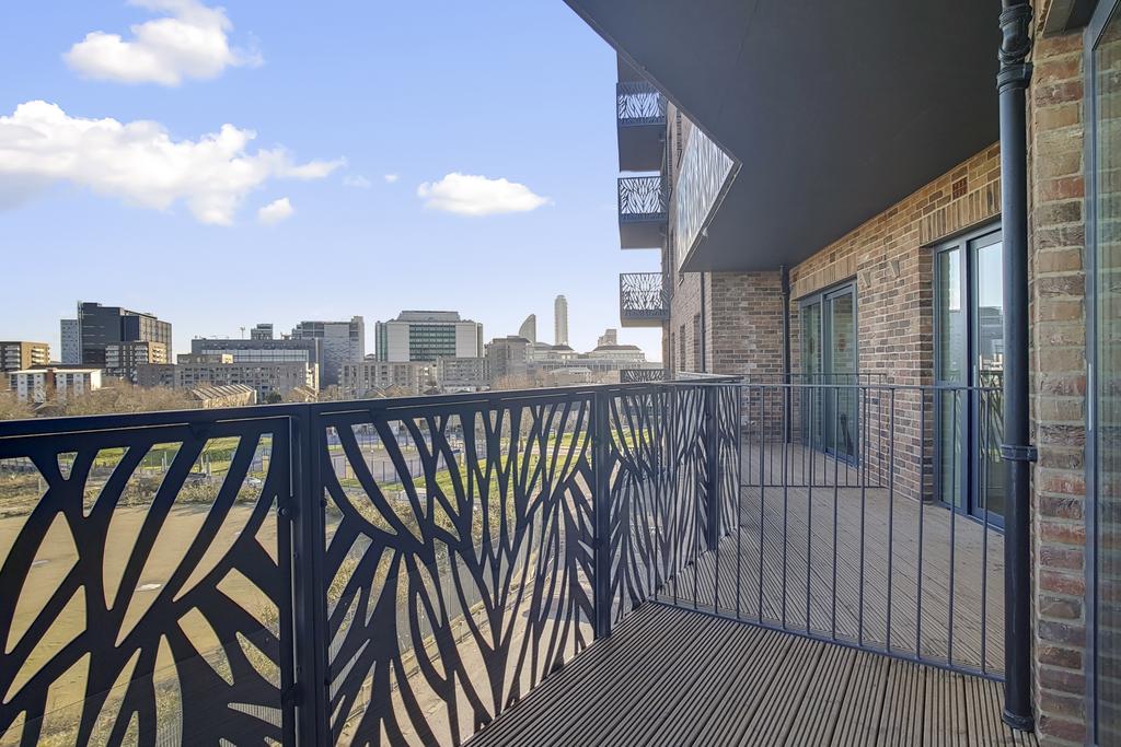 Apartment in London - View 2