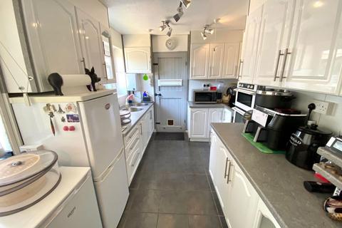 10 Williton Close, Northampton, NN3 3BG