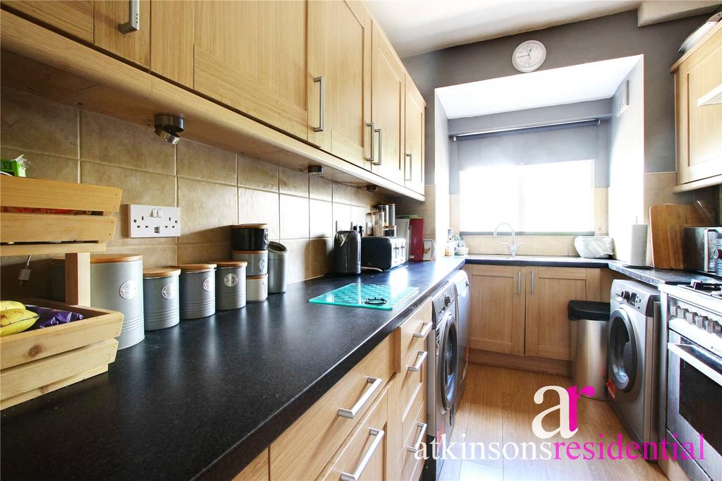 Chailey Avenue, Enfield, Middlesex, EN1 3 bed terraced house £540,000