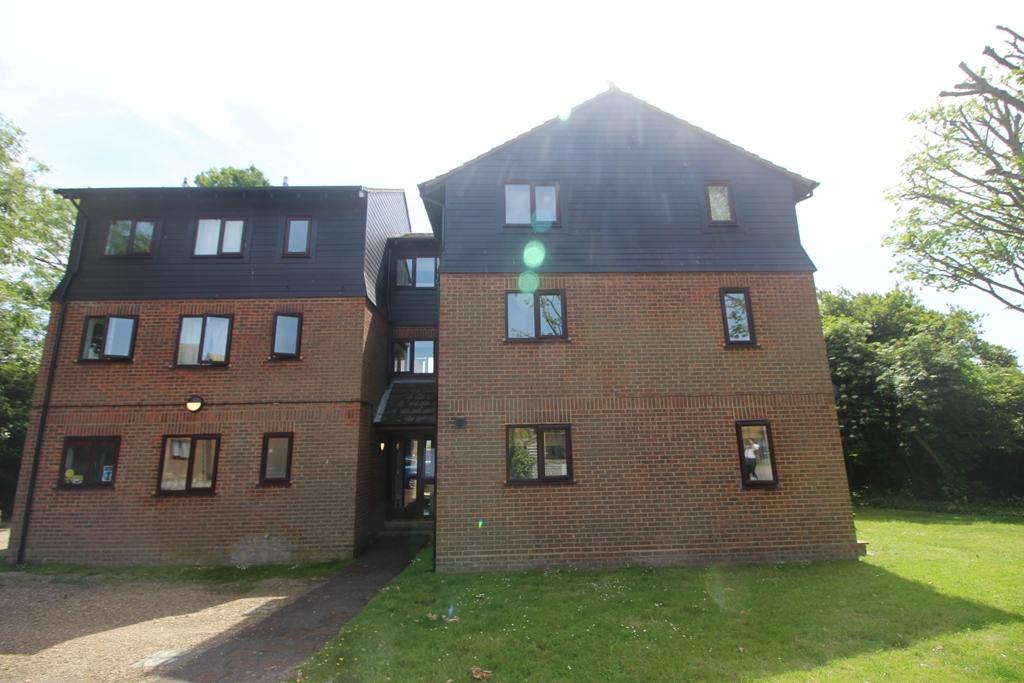 Mill Road, Upperton, Eastbourne BN21 1 bed flat £164,950
