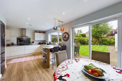 15 Clos Cromwell, Cardiff, CF14 6QN