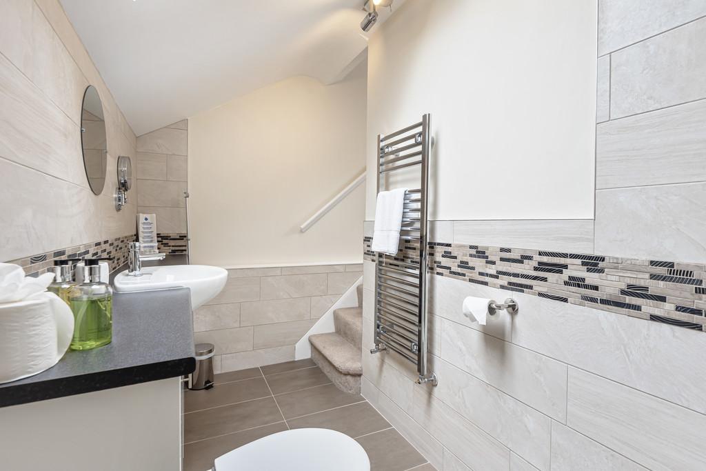 En-Suite Shower Room to Bedroom 1