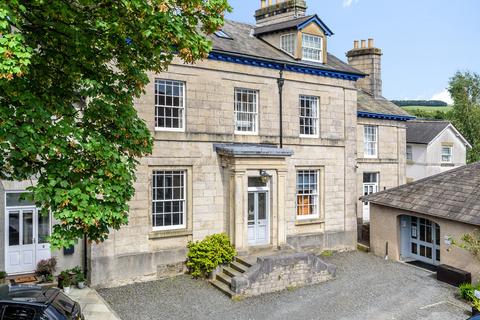 3, Beezon Lodge Beezon Road, Kendal, LA9 6EL