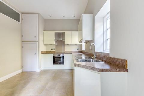 3, Beezon Lodge Beezon Road, Kendal, LA9 6EL