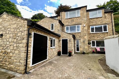 5 bedroom detached house for sale - The Square, Bramham, Wetherby, LS23