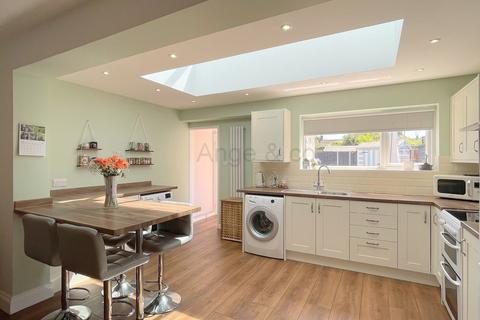 69 Blackheath Road, Lowestoft, NR33 7JE