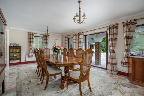 Little Arches Guildford Road, Fetcham, Leatherhead, KT22 9DP
