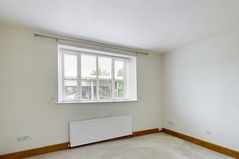 3 bedroom semi-detached house to rent, High Street, Wath Upon Dearne