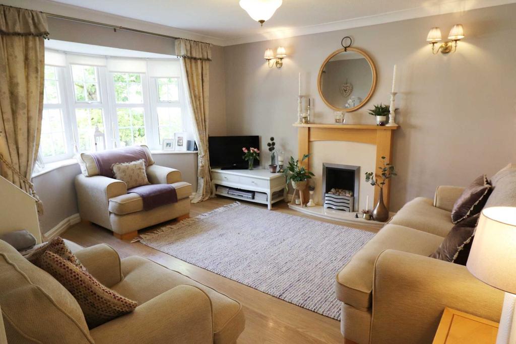 Poachers Trail, Cypress Point, Lytham St Annes 4 bed detached house £