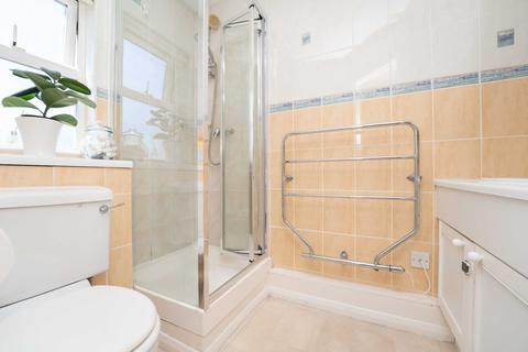 10 Billets Hart Close, London, W7 2PY