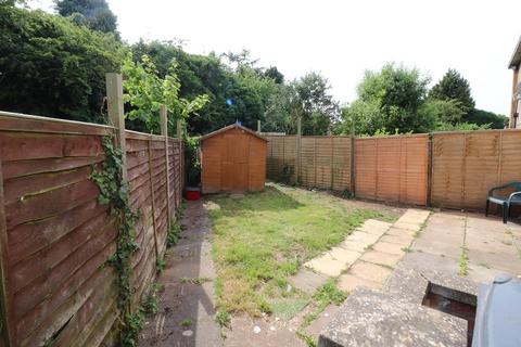 13 Denton Close, Kenilworth, CV8 1BJ