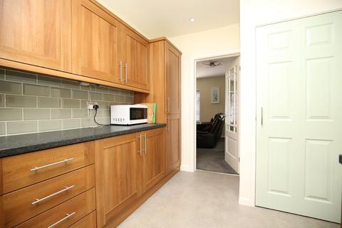 32 Croft Road, Atherstone, CV9 1HQ