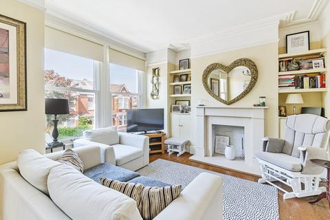 90 Princes Avenue, London, N22 7SA