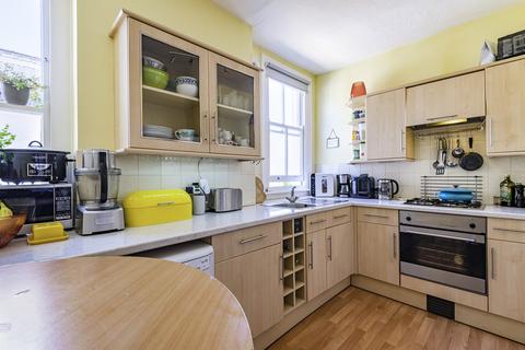 90 Princes Avenue, London, N22 7SA