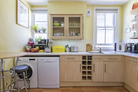90 Princes Avenue, London, N22 7SA