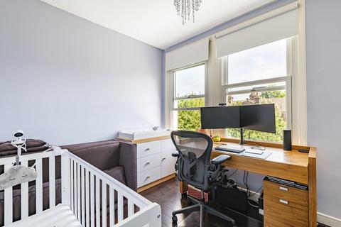 90 Princes Avenue, London, N22 7SA