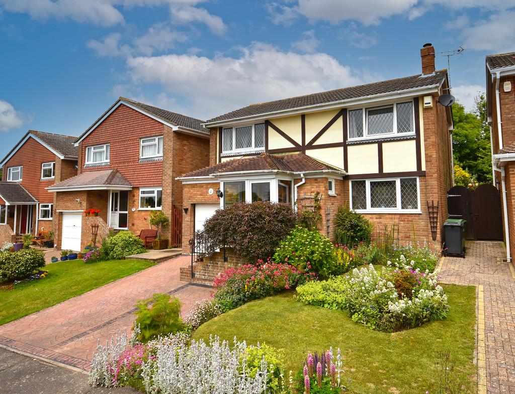 Fairlight, East Sussex TN31 4 bed detached house £489,950