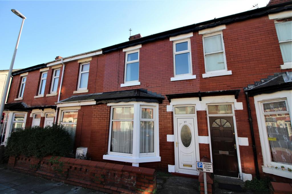 Portland Road, Blackpool, Lancashire... 3 bed terraced house £650 pcm
