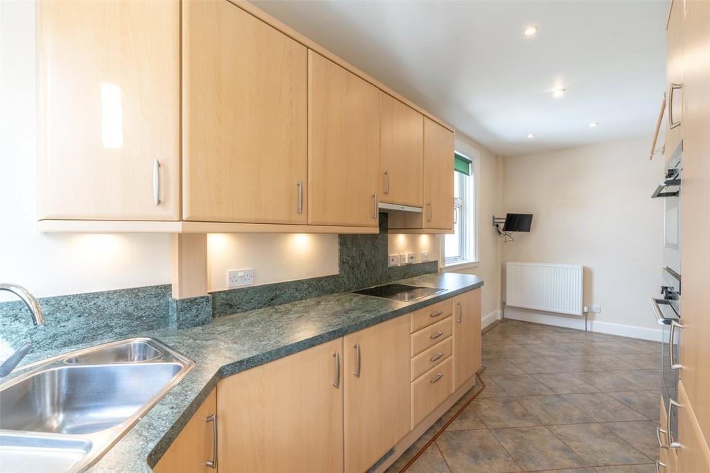 Kitchen Alt