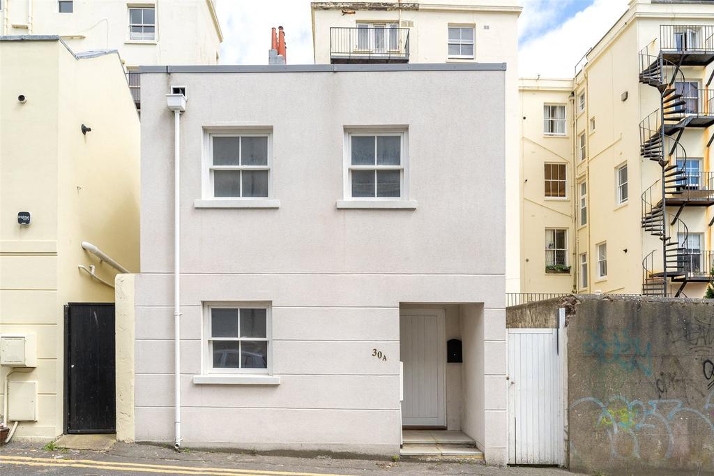 Farm Road, Hove, East Sussex, BN3 1 bed house £1,350 pcm (£312 pw)