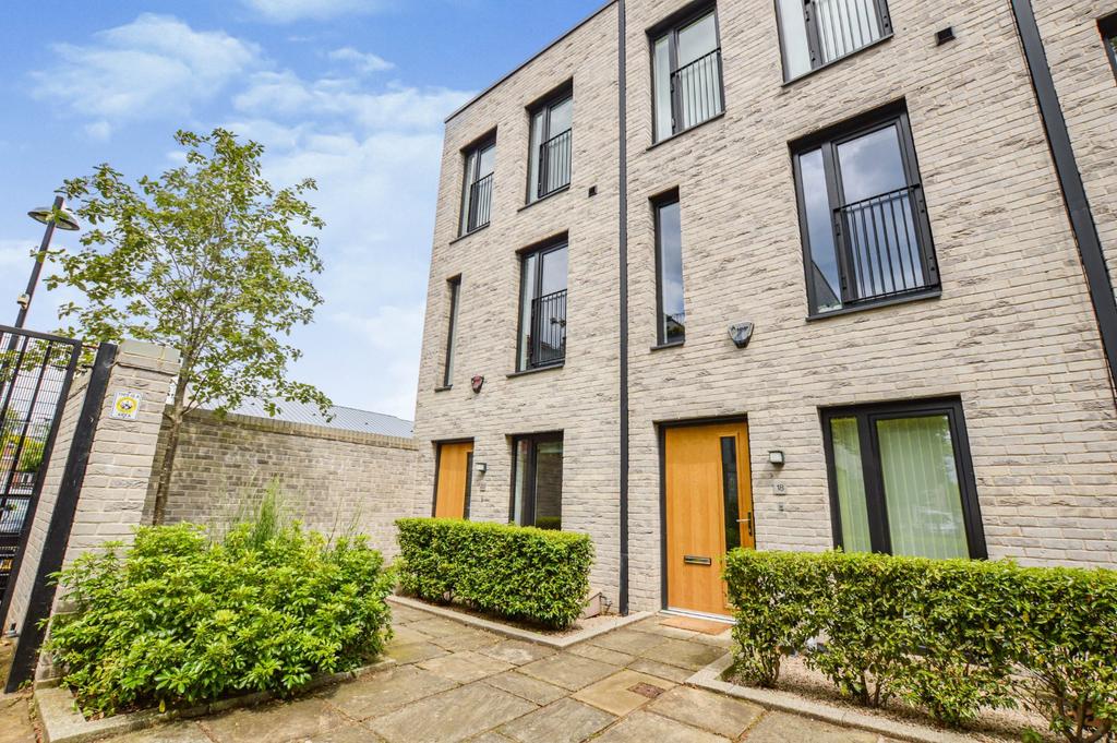 St. Philips Square, Salford, Greater... 3 bed house £410,000