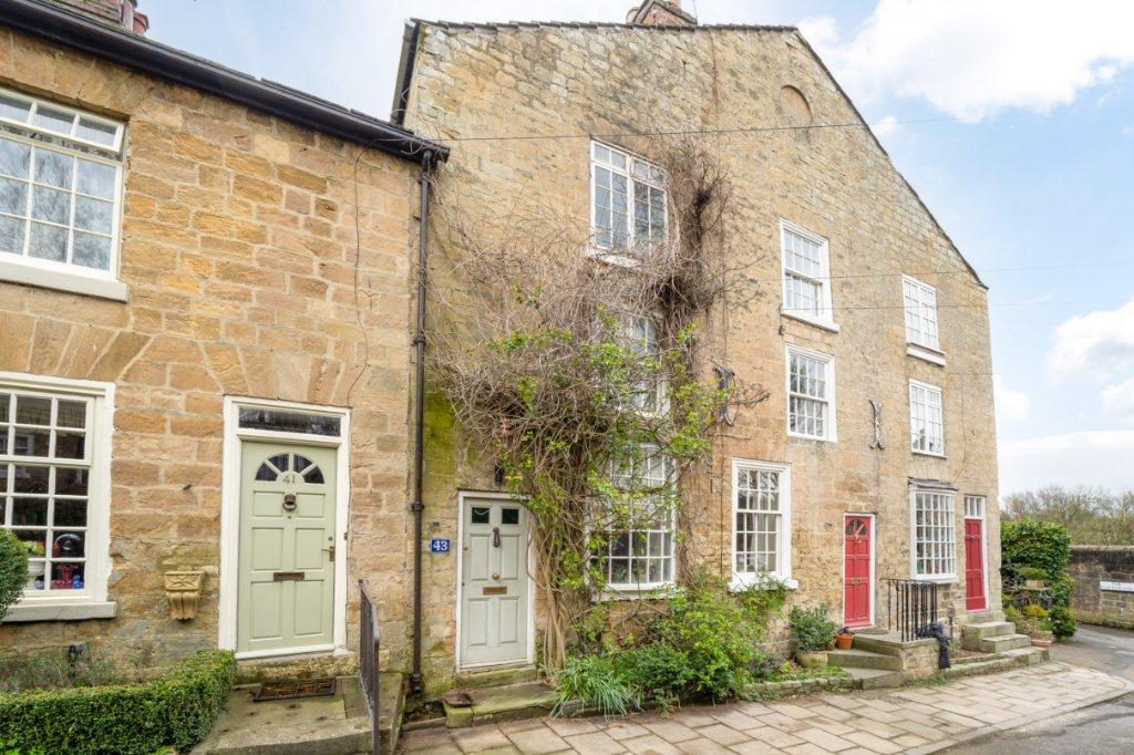Bond End, Knaresborough 3 bed terraced house for sale £350,000
