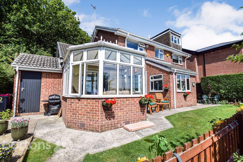 Haworth Crescent, 4 bed detached house for sale £350,000