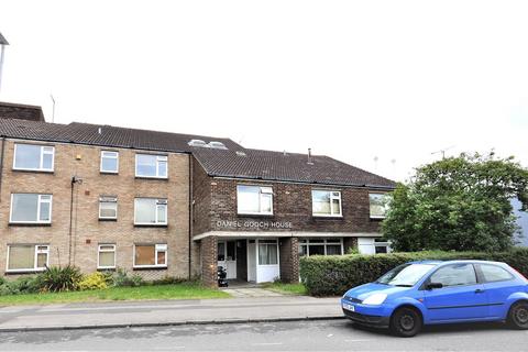 Rodbourne Road, Swindon, SN2