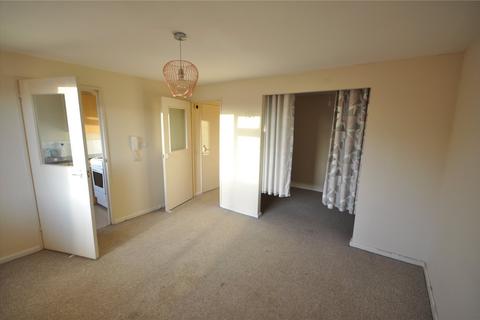 Studio to rent, Rodbourne Road, Swindon, SN2