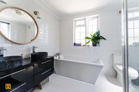 51a The Market Place, London, NW11 6JT