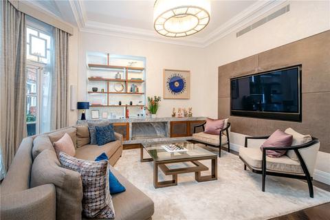 2 bedroom apartment to rent, Green Street, Mayfair, London, W1K