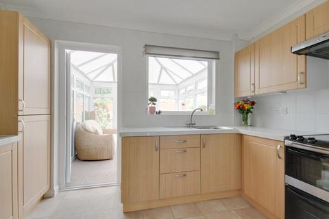 43 Juniper Way, Romford, RM3 0XQ