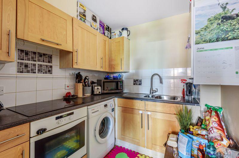 Fishguard Way, Galleons Lock, E16 1 bed apartment £240,000
