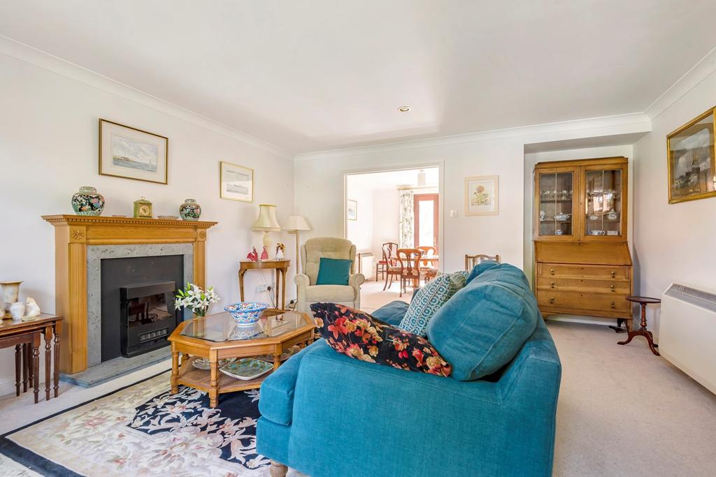 Seymour Place, Odiham, Hook, RG29 3 bed retirement property £475,000