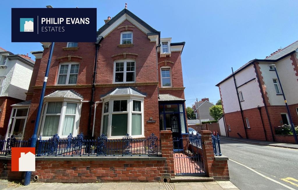 Elm Tree Avenue, Aberystwyth SY23 5 bed end of terrace house for sale