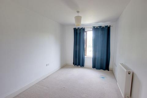 2 bedroom apartment to rent, Cowleaze, Chippenham