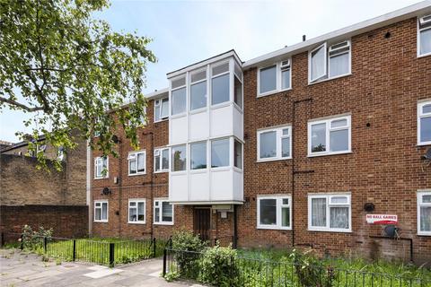 2 bedroom apartment for sale, Windsor Close, Windsor Grove, London, SE27