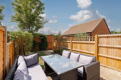 66 Cuddington Avenue, Worcester Park, KT4 7DB