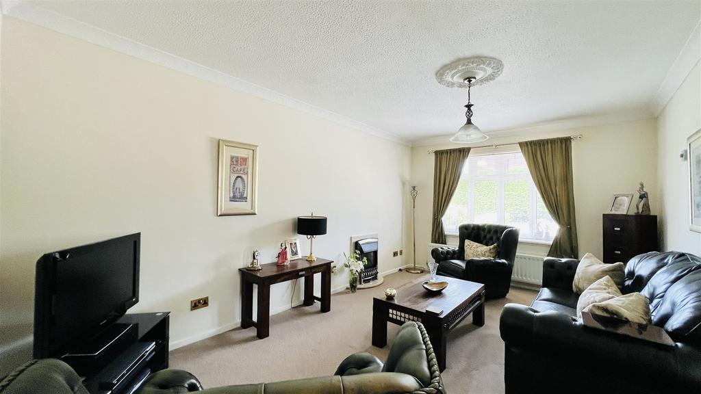 Sharpley Drive, Seaham 2 bed semidetached bungalow £150,000
