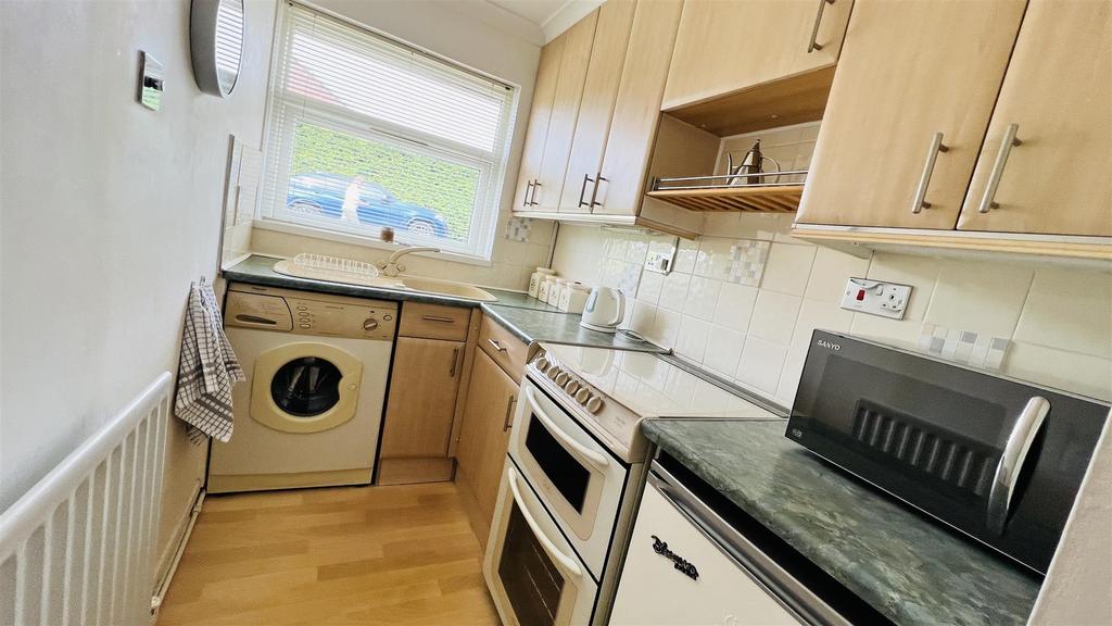 Sharpley Drive, Seaham 2 bed semidetached bungalow £150,000
