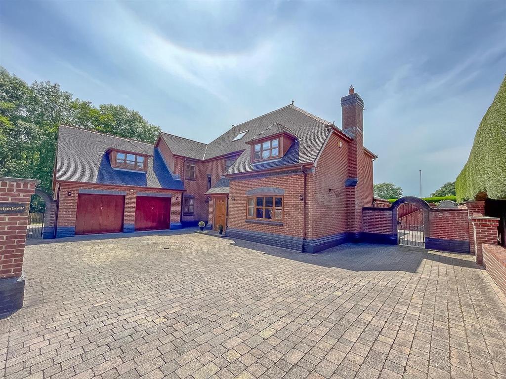 Magor Road, Langstone, Newport 6 bed detached house £800,000