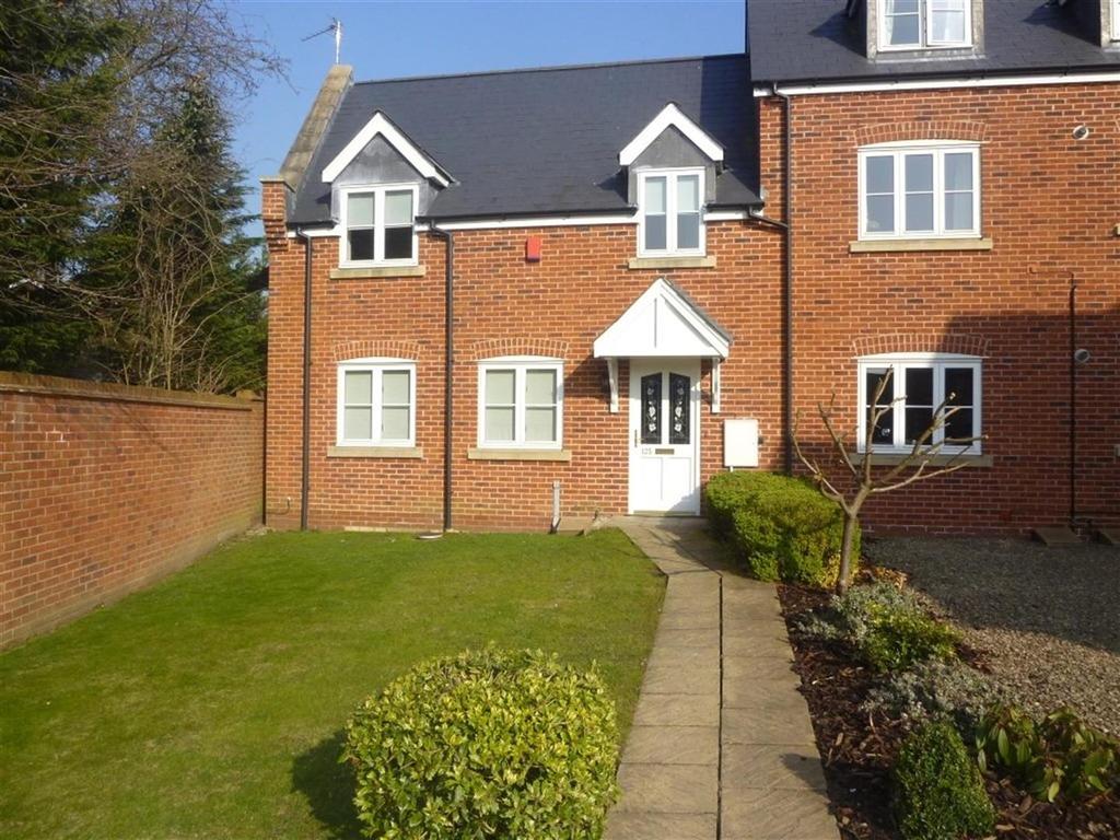 Lodge Road, Knowle, B93 0HG 2 bed end of terrace house £1,150 pcm (£