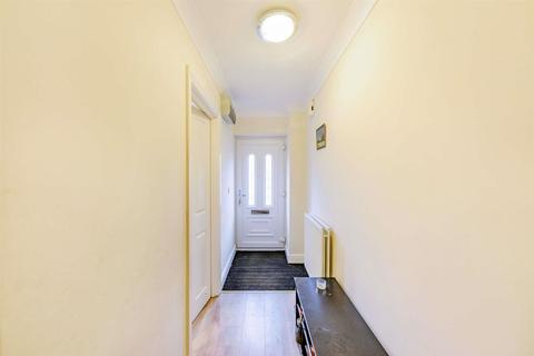 40 Harrington Walk, Lichfield, WS13 7UY