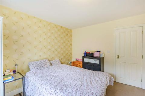 40 Harrington Walk, Lichfield, WS13 7UY