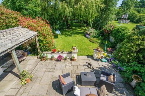 16 Hardwick Road, Hethe, Bicester, OX27 8EY